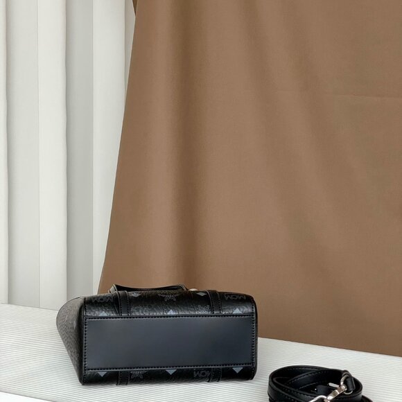 MCM Tote Bag Crossbody Bag Monogram - Picture 9 of 9